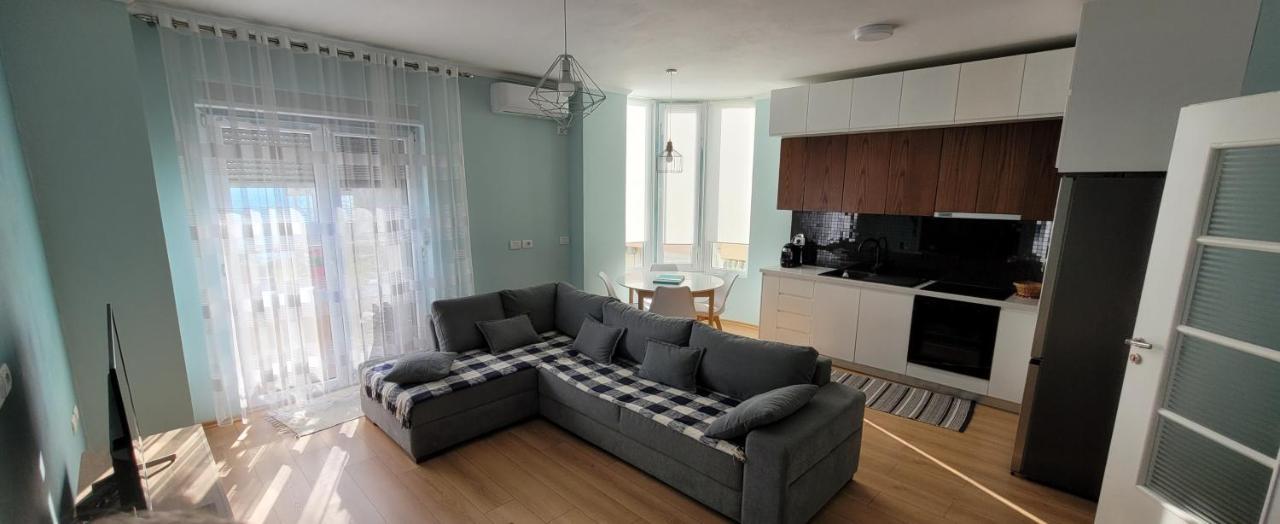 Sea View New Apartment Durres Exterior photo