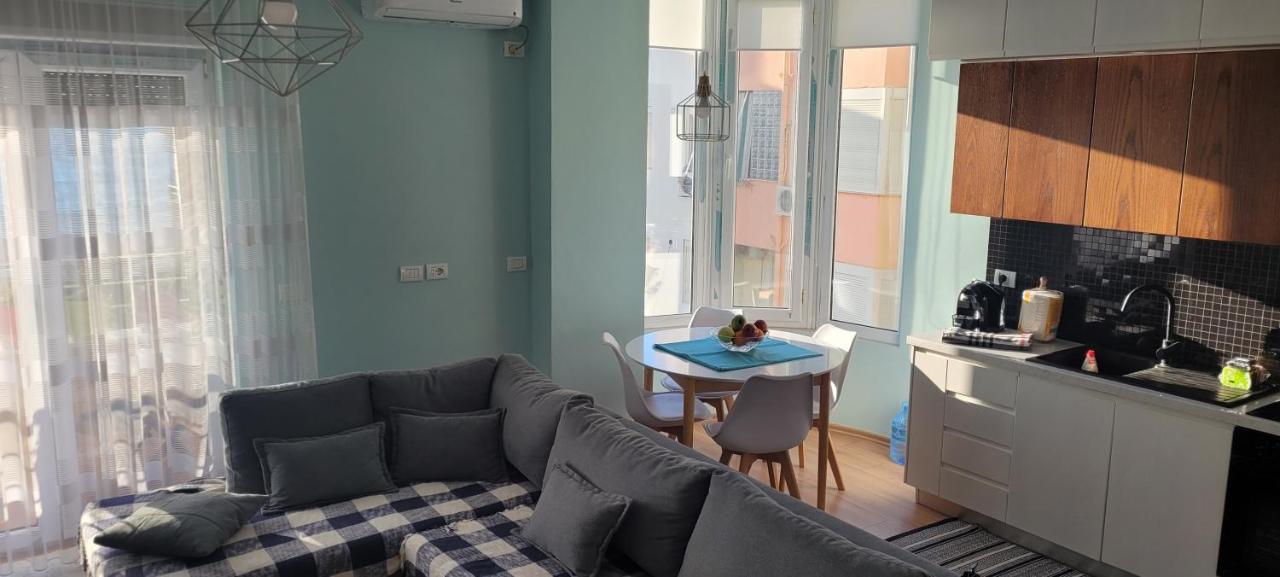 Sea View New Apartment Durres Exterior photo